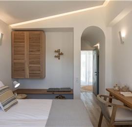 3 bedroom villa with pool & sea views, near Palaiokastrítsa, sleeps 6